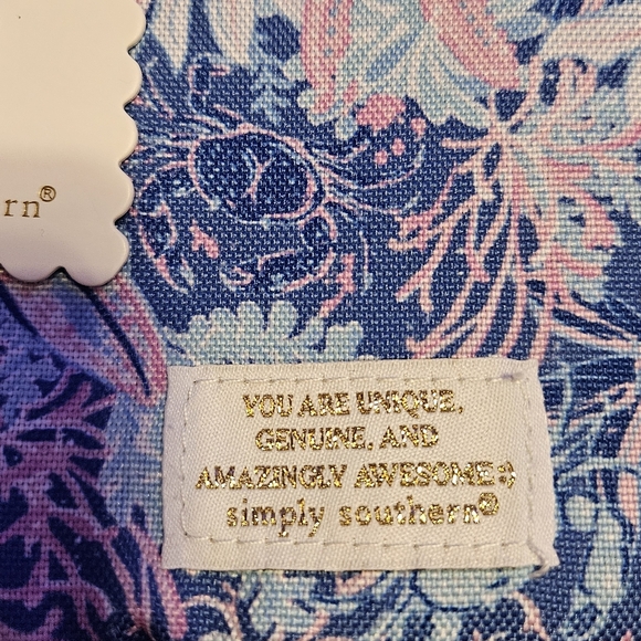 NWT Sling Bag - Picture 7 of 14